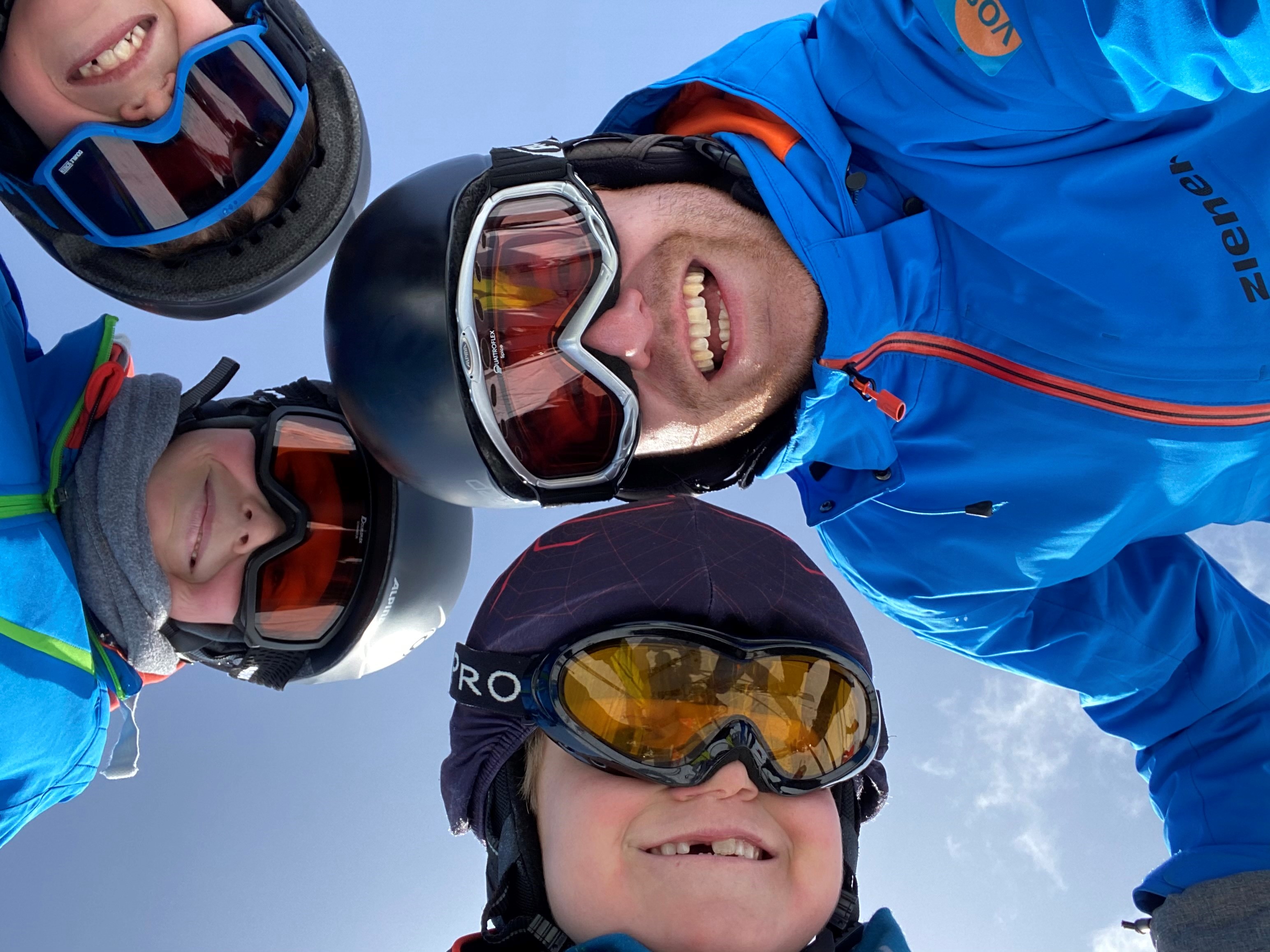 VOS Travel - Skilessen voor jeugd en volwassenen